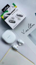 Bose Earbuds - Image 4